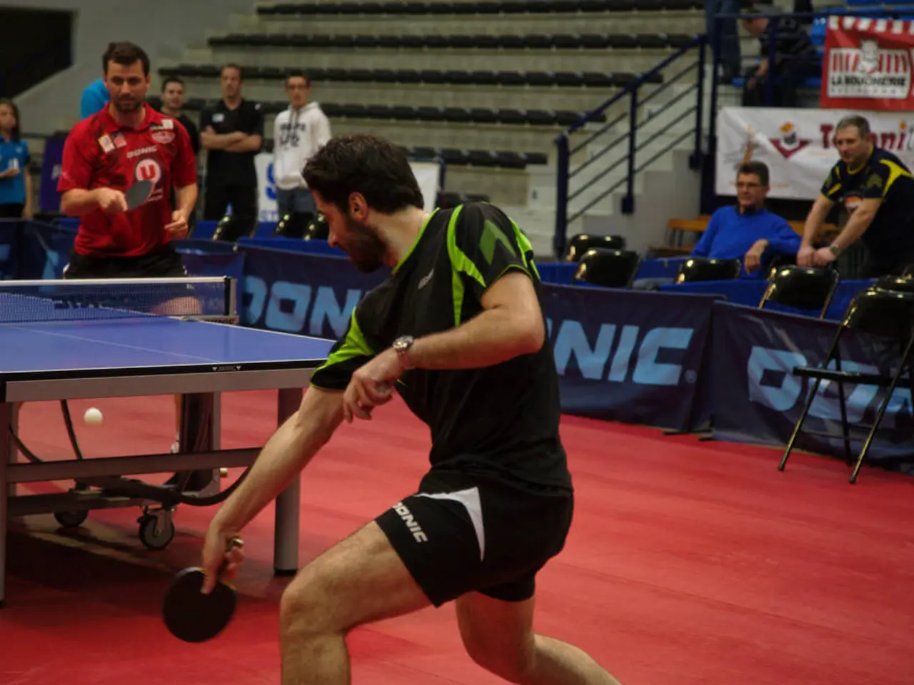 Experience the Summer Nights vibe in Splatoon 3 through complimentary in-game accessories