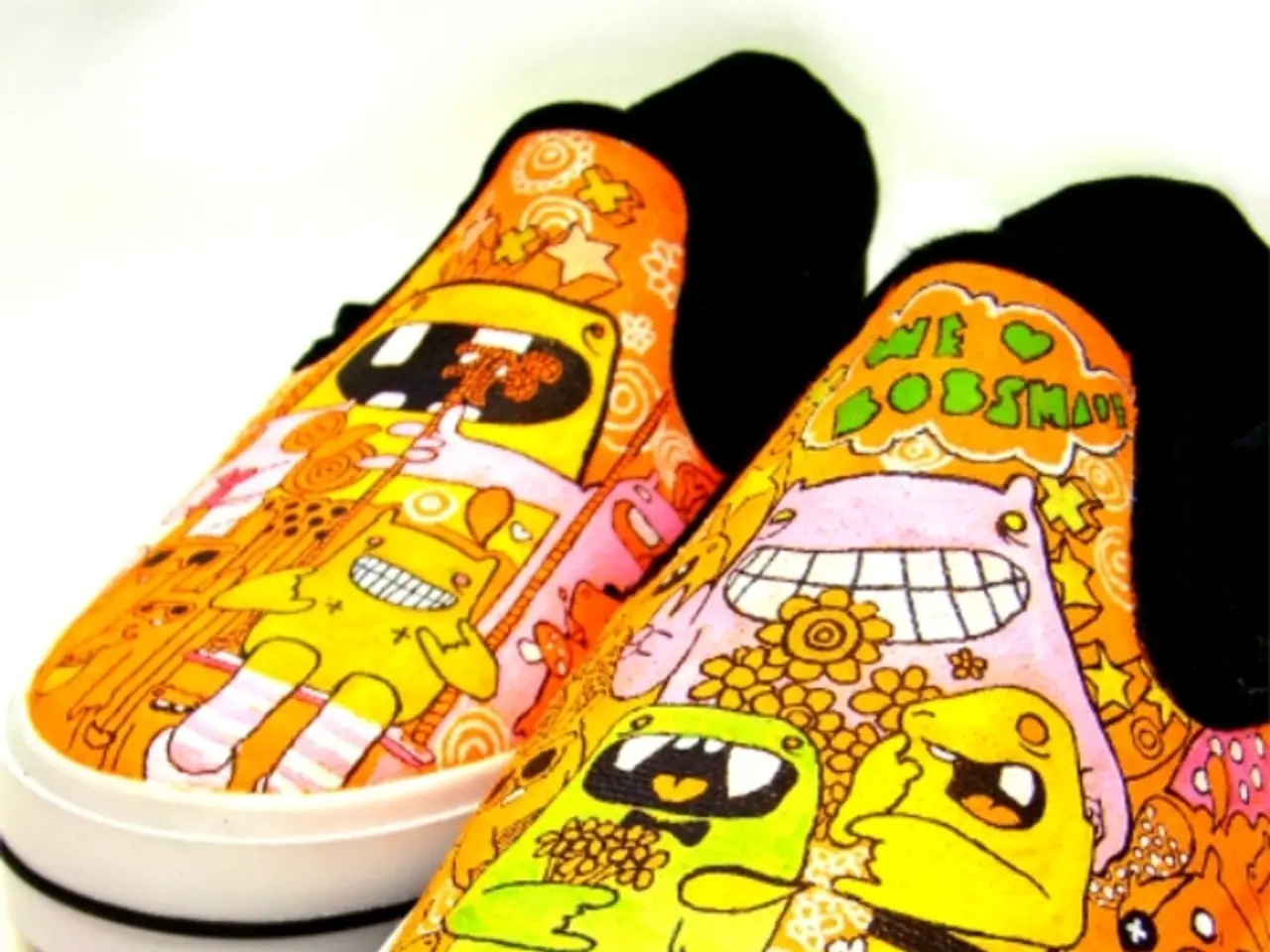 Durable Trail Running Shoes for Endurance: Saucony Xodus Ultra 4 Women's Trail Shoes for...