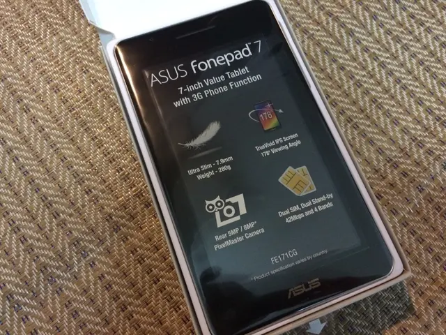 Experience the impressive OnePlus Pad 3 - a standout tablet that leaves its competitors in the...