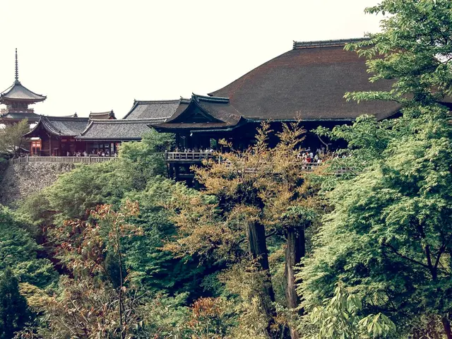 Rocketbrush Studio's Model for 2D Game Art - Sample Outline