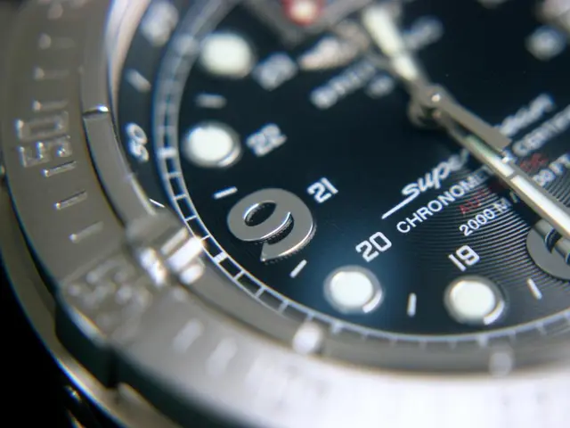 Samsung Alters Rotating Bezel of Galaxy Watch 8 Classic, Mainly Positive Observable Changes