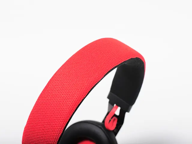 Revamped Gaming Headset Analysis: Razer BlackShark V3 Pro - A Perfect Fit for Perspiring Gamers