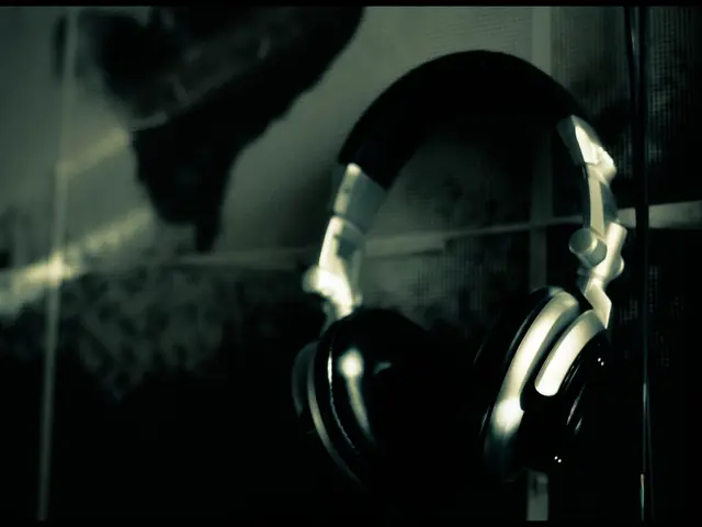 Audio Innovation: USB Headsets Revolutionizing Sound Experience in Technology