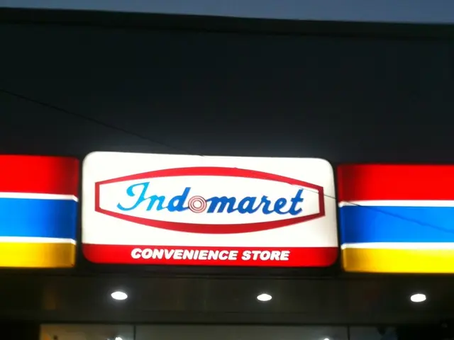 Poll Results: Costco, Amazon, and Apple Lead in Customer Satisfaction