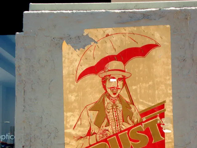 Utilizing the Collective Wisdom - Influence of Social Proof and User Interaction in Design